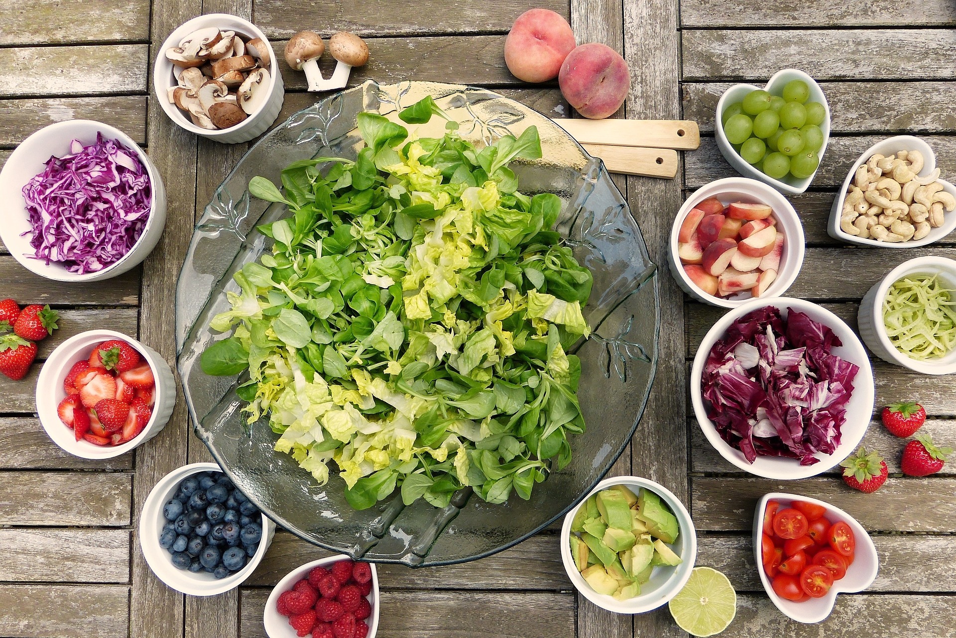 Porady dietetyczne – jak zdrowo odżywiać się, aby poprawić zdrowie i samopoczucie
