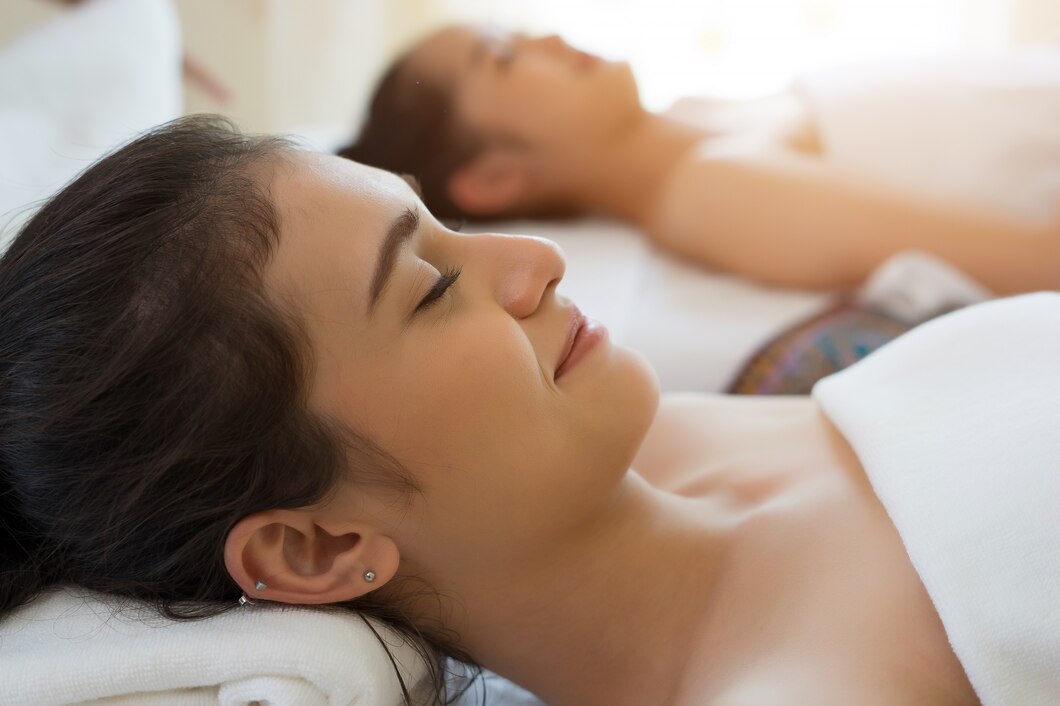 Odkrywanie głębokiej więzi i uzdrawiającej mocy masażu dla par – praktyka duchowa, forma terapii i droga do lepszego samopoczucia