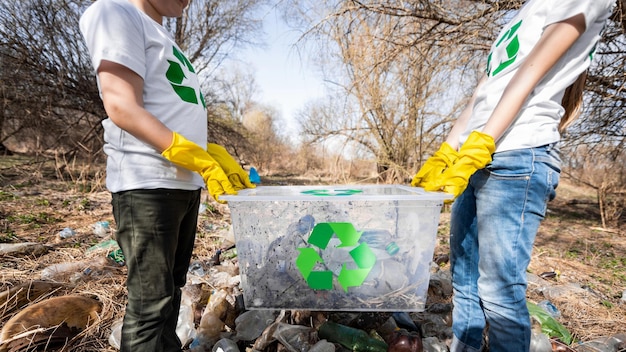 Jak bezpiecznie utylizować odpady warsztatowe, dbając o środowisko?
